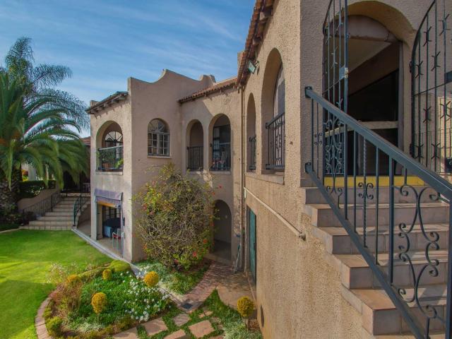 9 Bedroom House in Muldersdrift