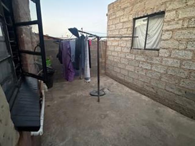 9 Bedroom House in Rabie Ridge