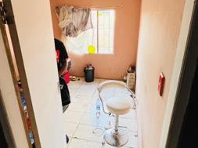9 Bedroom House in Tasbet Park Ext 1