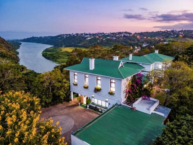 9 Bedroom House in Umtentweni