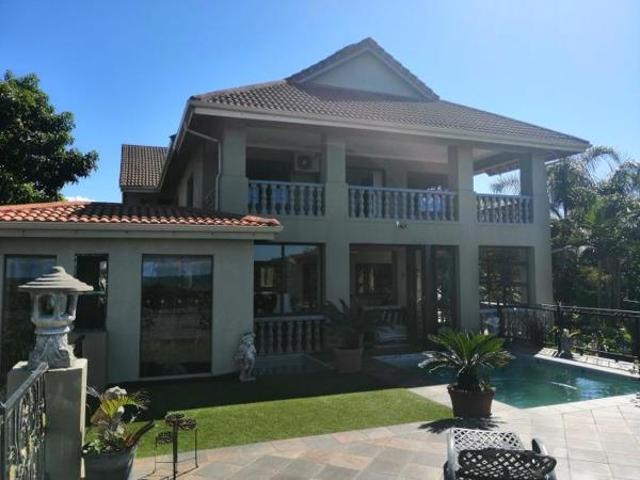 9 Bedroom House in Umtentweni