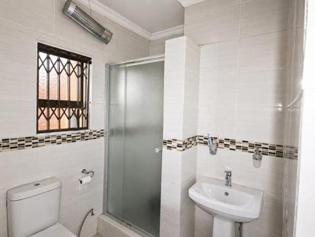 9 Bedroom House in Vanderbijlpark SE6