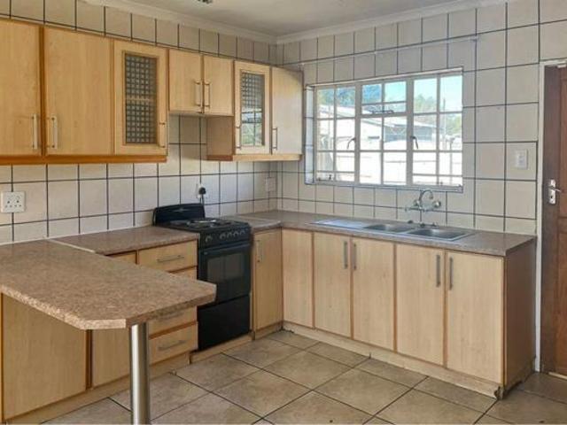 9 Bedroom Townhouse in Klerksdorp Central