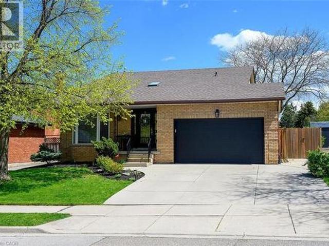 9 Ben Tirran Crescent, Stoney Creek, ON, L8G 4V8 house for sale | Listing ID 40828 | Royal LePage