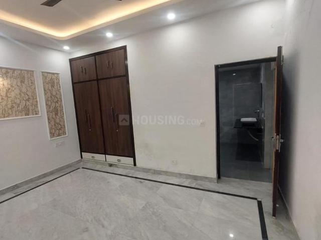 9 BHK Villa in Sector 15A for resale Noida. The reference number is 18327417
