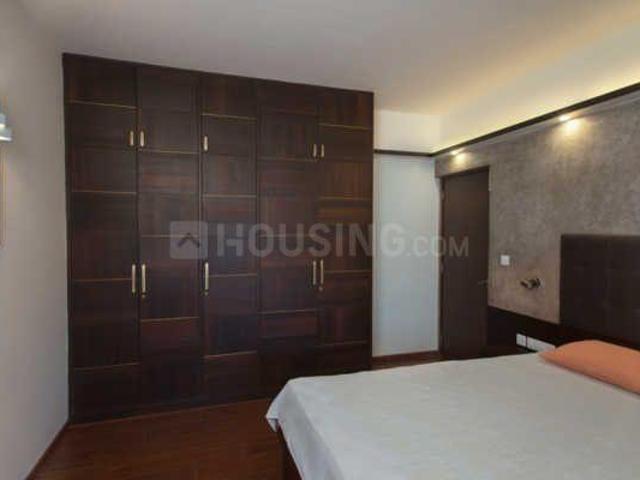 9 BHK Apartment in Khar West for resale Mumbai. The reference number is 9326068
