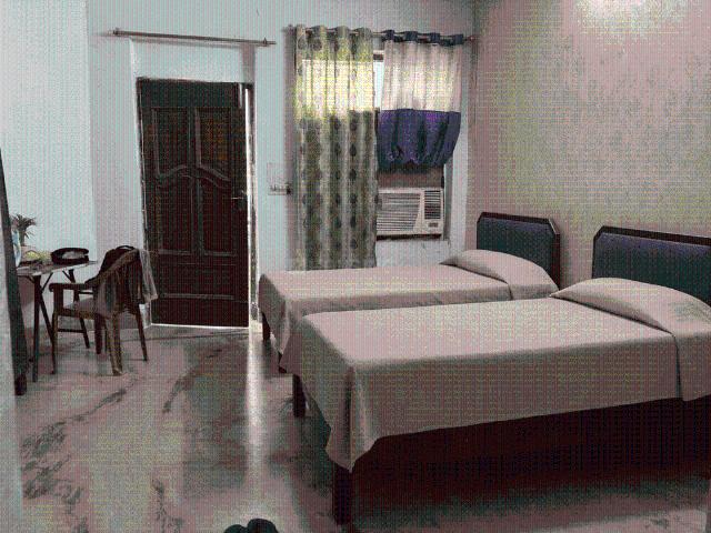 9 BHK Independent Builder Floor in Sector 51 for rent Noida. The reference number is 20579603