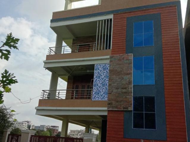 9 BHK Independent House in Alwal for resale Secunderabad. The reference number is 7690502