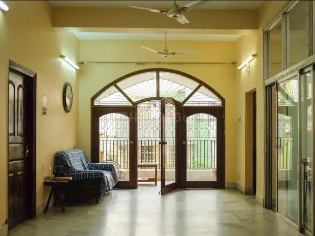 9 BHK Independent House in Lake Town for resale Kolkata. The reference number is 19050070