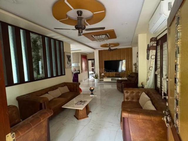 9 BHK Independent House in Miyapur for resale Hyderabad. The reference number is 20687076