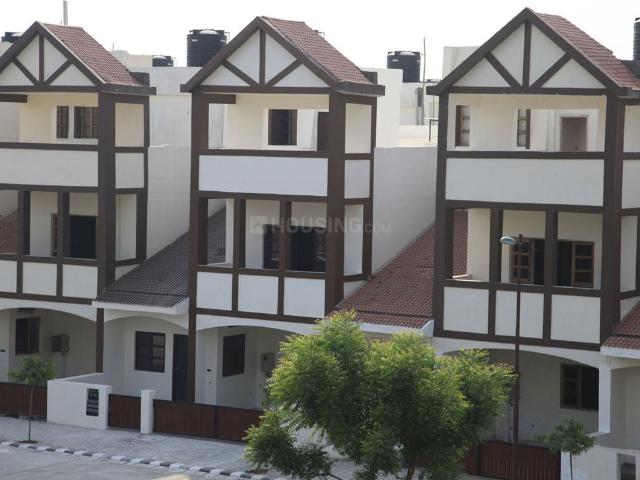 9 BHK Independent House in Pandav Nagar for resale Ghaziabad. The reference number is 20711024
