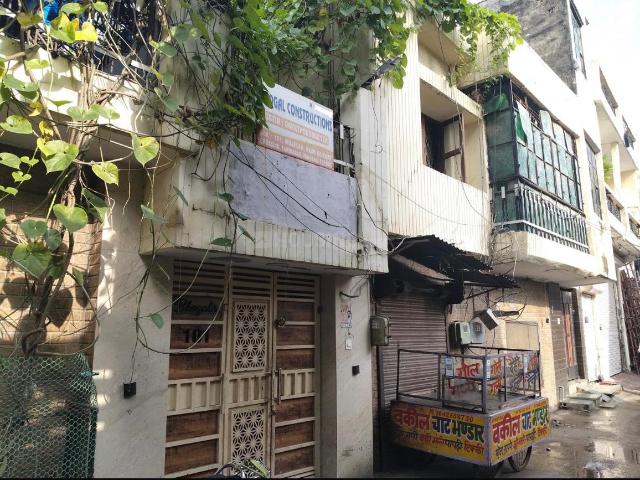 9 BHK Independent House in Sector 24 for resale Faridabad. The reference number is 20281912