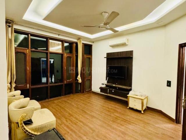 9 BHK Independent House in Sector 37 for resale Chandigarh. The reference number is 17551800