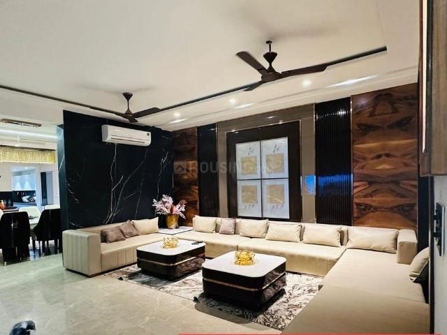 9 BHK Independent House in Sector 71 for resale Mohali. The reference number is 14816188