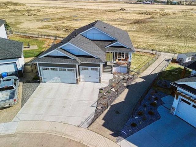 9 Bishop Circle, Carstairs, AB, T0M 0N0 house for sale | Listing ID A2243 | Royal LePage