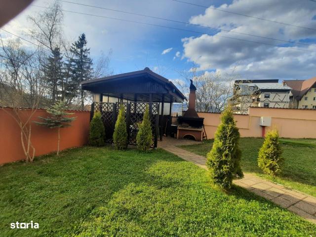 9 camere, casa de vanzare Brasov judet, Strada Marasesti 9273 •
