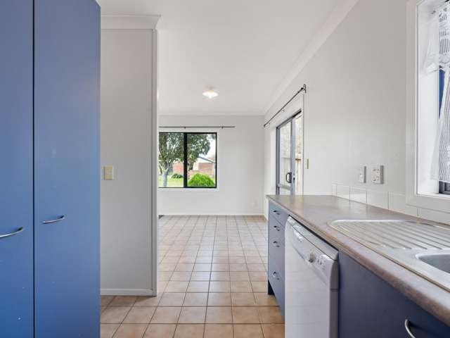 9 Catalina Drive, Melville, Hamilton City