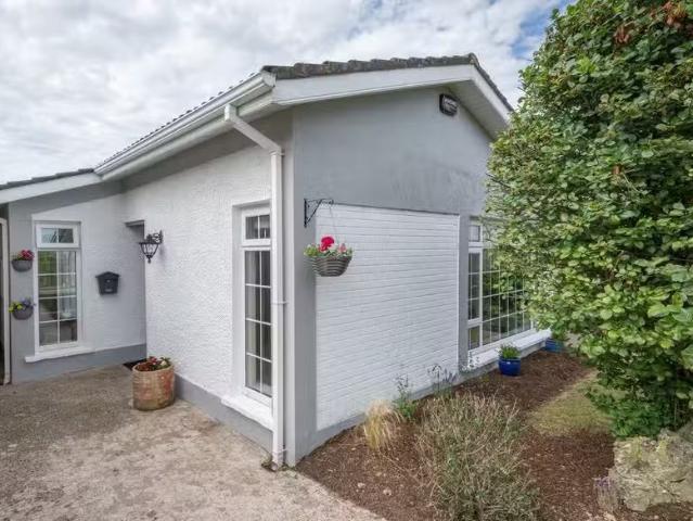 9 Cedarwood Mews, Waterpark, Carrigaline, Co. Cork, P43HK35 is.