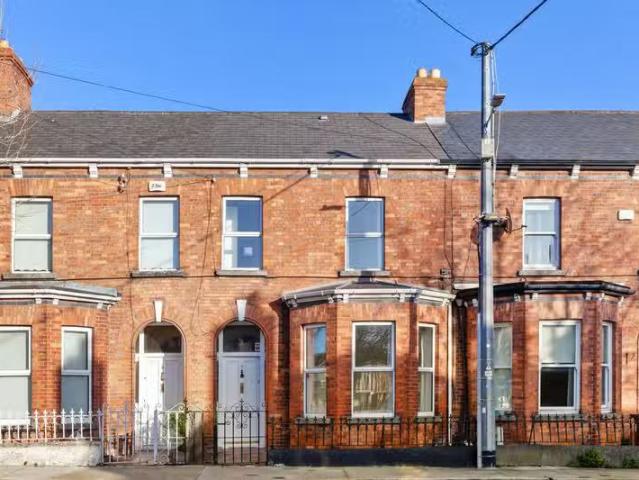 9 Charlemont Road, Clontarf, Dublin 3, D03FT02 is for sale