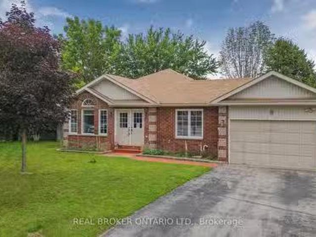9 Christina Court, Essa, ON, L0M 1B5 house for sale Listing.