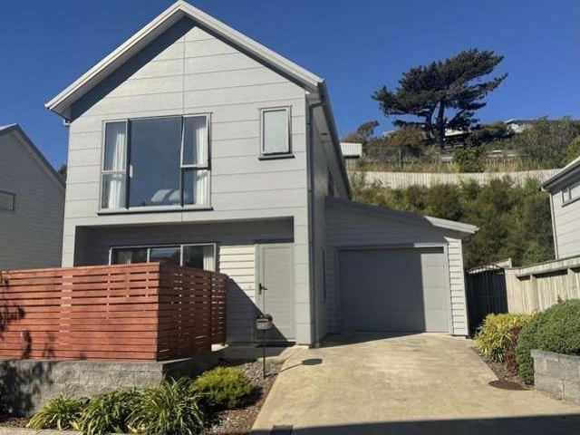 9 Cirrus Close, Newlands, Wellington City