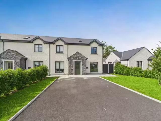 9 Doncarrig, Ballycommon, Nenagh, Co. Tipperary, E45FP11 is fo.