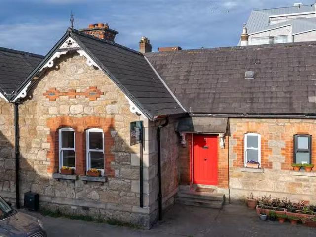 9 Estate Avenue, Merrion, Dublin 4