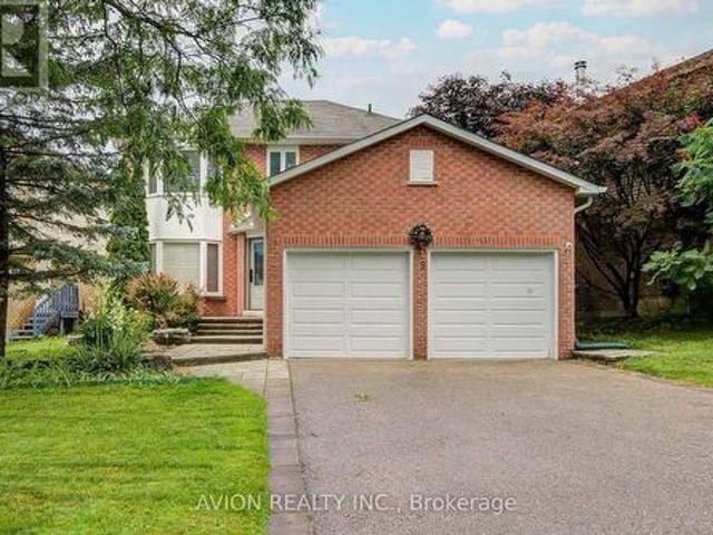 9 Falan Heights Crescent, Aurora, ON, L4G 5C2 house for lease | Listing ID N13581 | Royal LePage