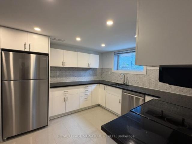 9 Fieldway Drive, Hamilton, ON, L9A 2L2 house for lease | Listing ID X13442 | Royal LePage