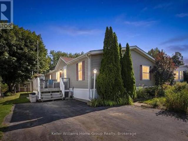 9 First Avenue, Centre Wellington Fergus, ON, N1M 2W5 house for sale | Listing ID X13714 | Royal LePage