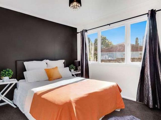 9 Guy Place, Melville, Hamilton City