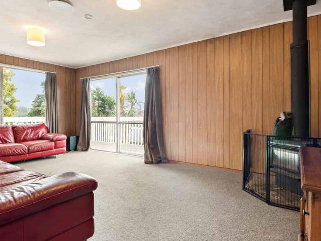 9 Gallony Avenue, Massey, Waitakere City, Auckland