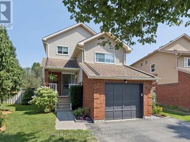 9 Giles Court, Whitby Blue Grass Meadows, ON, L1N 8T6 house for sale | Listing ID E13549 | Royal LePage