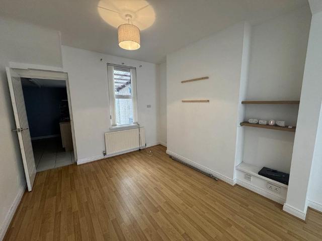 9 Glynn Road, Larne, BT40 3AY