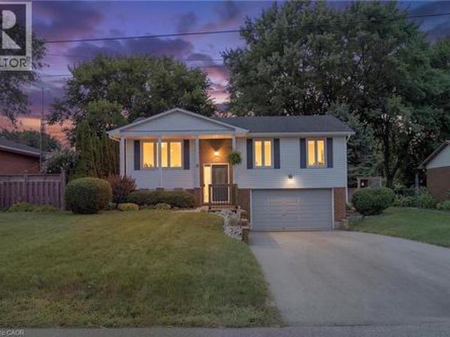 9 Kelly Drive, Port Dover, ON, N0A 1N5 house for sale | Listing ID 40857 | Royal LePage