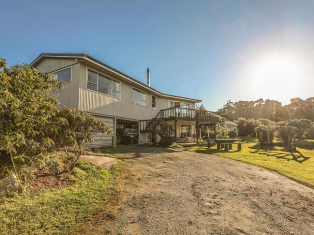 9 Kowhai Lane, Halfmoon Bay, Southland