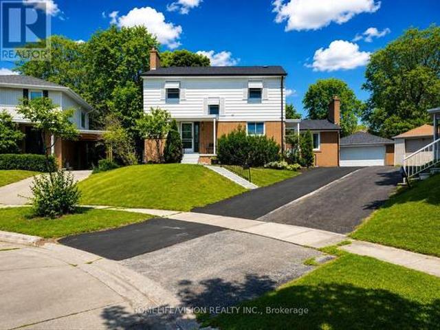 9 Lyndfield Crescent, Brampton, ON, L6W 2P4 house for sale | Listing ID W13683 | Royal LePage