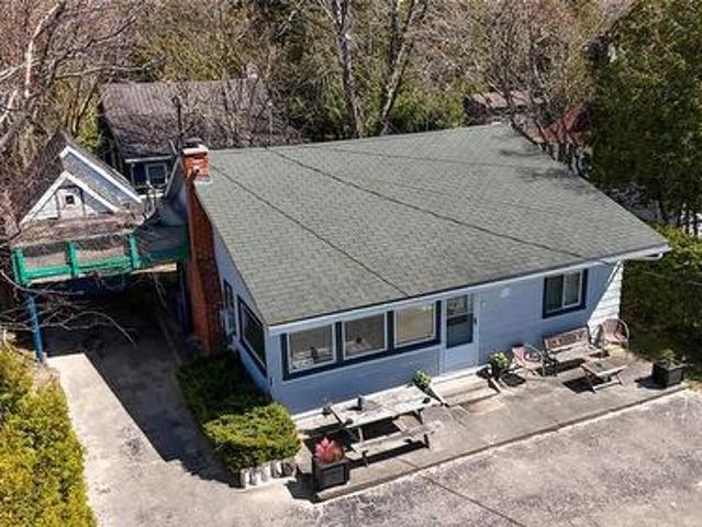 9 Lakeshore Boulevard S, South Bruce Peninsula, ON, N0H 2G0 house for sale | Listing ID X10847 | Royal LePage