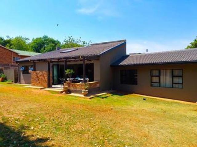 9 lebombo ave oakdene