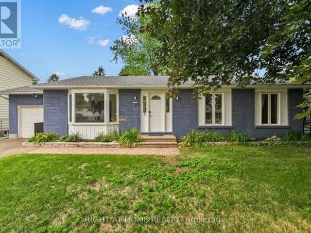 9 Leetom Crescent, Ottawa, ON, K2J 1E3 house for sale | Listing ID X13566 | Royal LePage