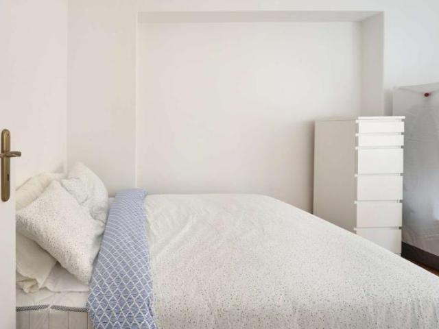9 quarto, lisbon lisbon 1000 245 100217483