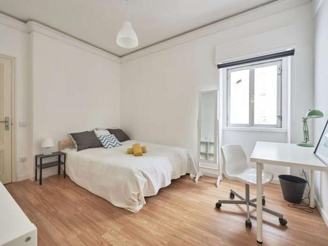 9 quarto, Lisbon Lisbon 1070 051 LS80986066