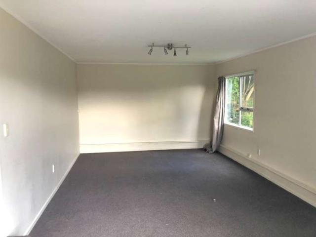 9 Robbies Road, Cockle Bay, Manukau City