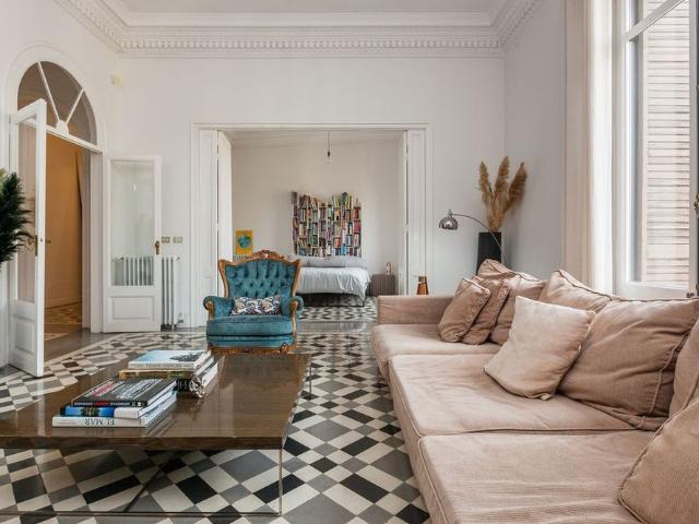 9 room luxury Flat for rent in Barcelona, Spain