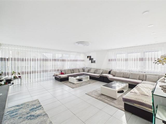 9 Room single house