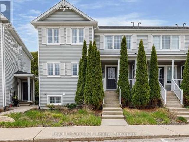 9 Royalton Lane, Collingwood, ON, L9Y 5K4 townhouse for sale | Listing ID S13427 | Royal LePage