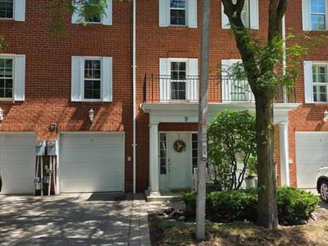 9 Stornwood Court, Brampton, ON, L6W 4H5 townhouse for lease | Listing ID W13640 | Royal LePage