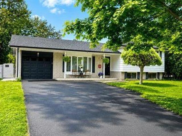 9 Strathy Road, Ajax, ON, L1S 2T9 house for sale | Listing ID E13431 | Royal LePage