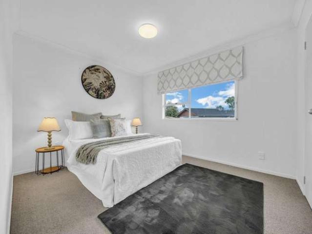 9 Serwayne Place, Sunnyvale, Waitakere City