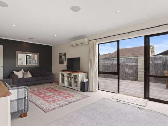9 Simon Place, Woodend, Hamilton City